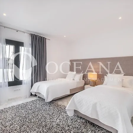 公寓 Playas Del Duque Puerto Banus Apto 2 马尔韦利亚