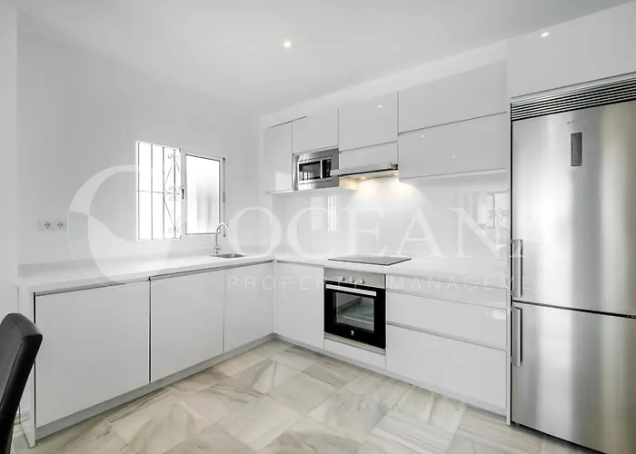 Playas Del Duque Puerto Banus Apto 2 ماربيا